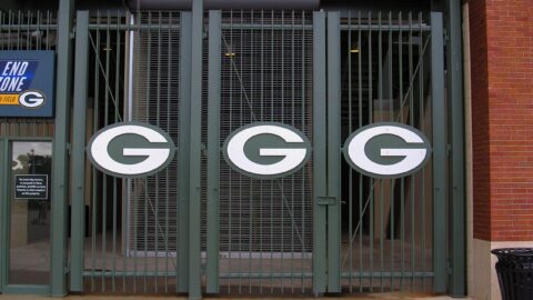 Lambeau, Wrigley and Fenway Lead Stadium Scorecard Categories